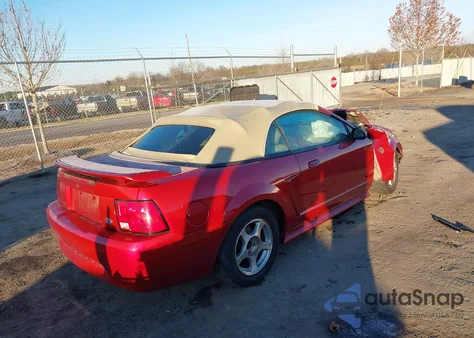 2004 Ford Mustang from USA, damaged, VIN 1FAFP44654F168091